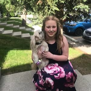 Meet your Posher, Amelia